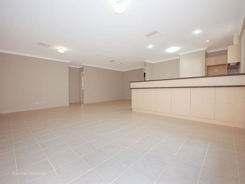 9 Rakich Drive, ELLENBROOK WA 6069, Ellenbrook - Thumbnail 6