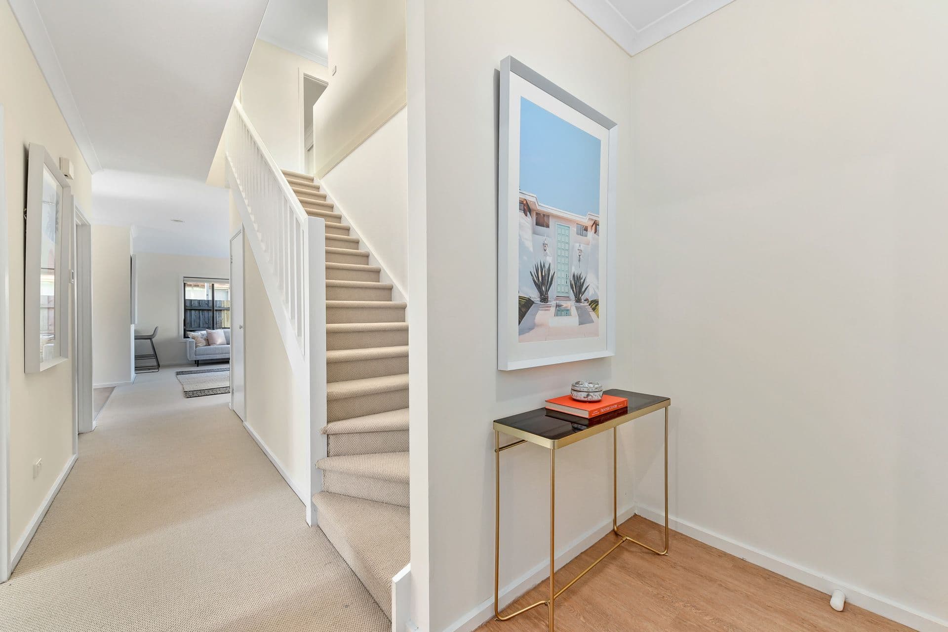 25 Glenisla Way, Berwick VIC 3806, Berwick - Thumbnail 2