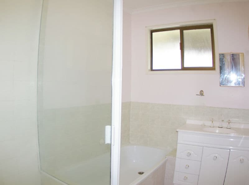 28 Claverton Drive, DECEPTION BAY QLD 4508, Deception Bay - Thumbnail 5