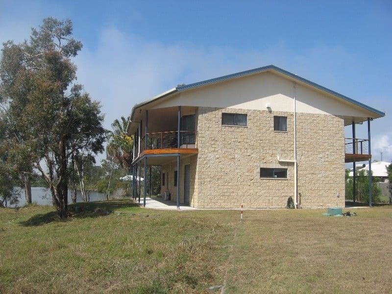 33 Lorikeet Avenue, WOODGATE QLD 4660, Woodgate - Thumbnail 2
