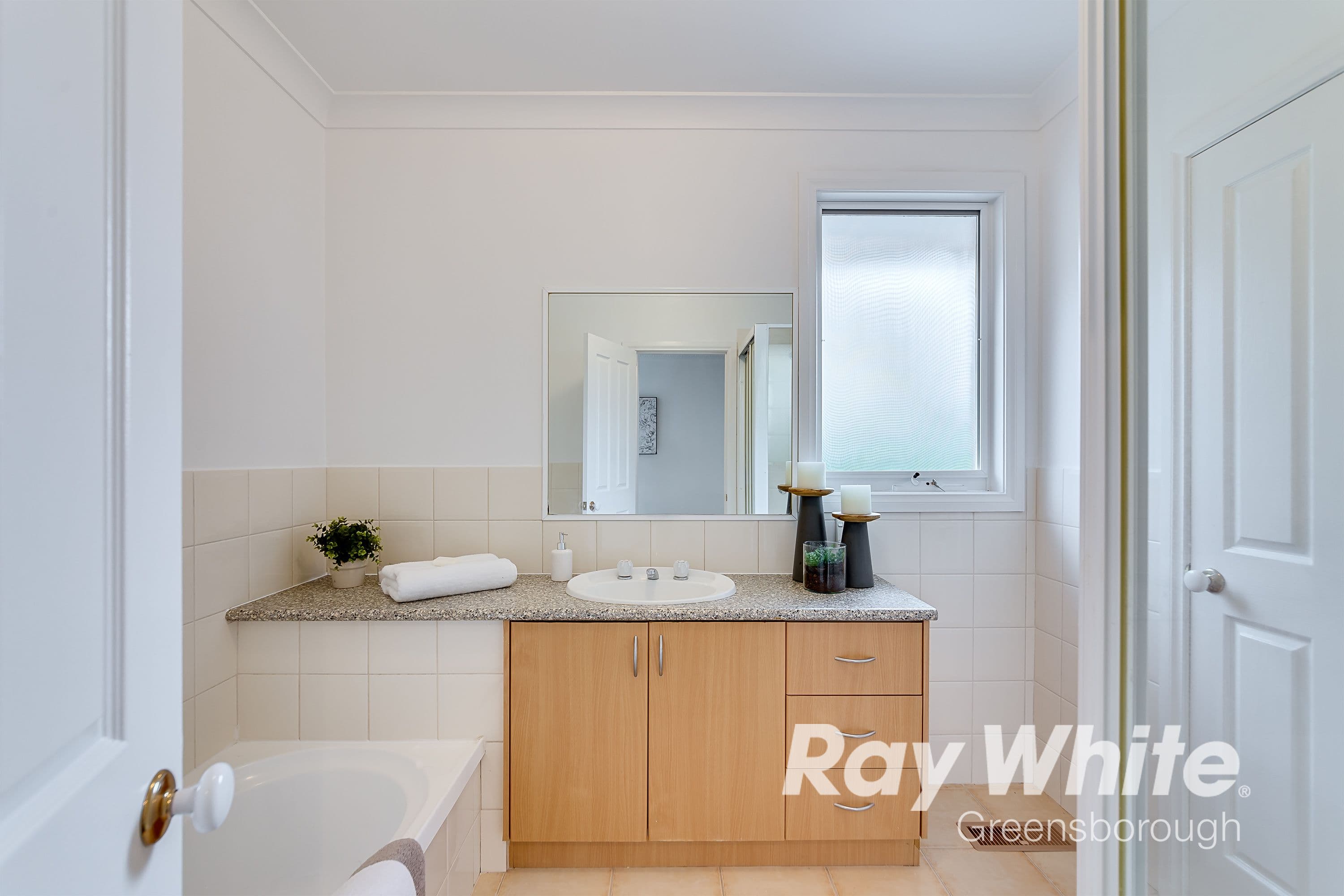 2A Fernside Avenue, Briar Hill VIC 3088, Briar Hill - Thumbnail 8
