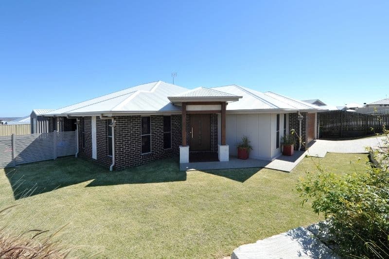 8 Pelling Court, WESTBROOK QLD 4350, Westbrook - Image 1