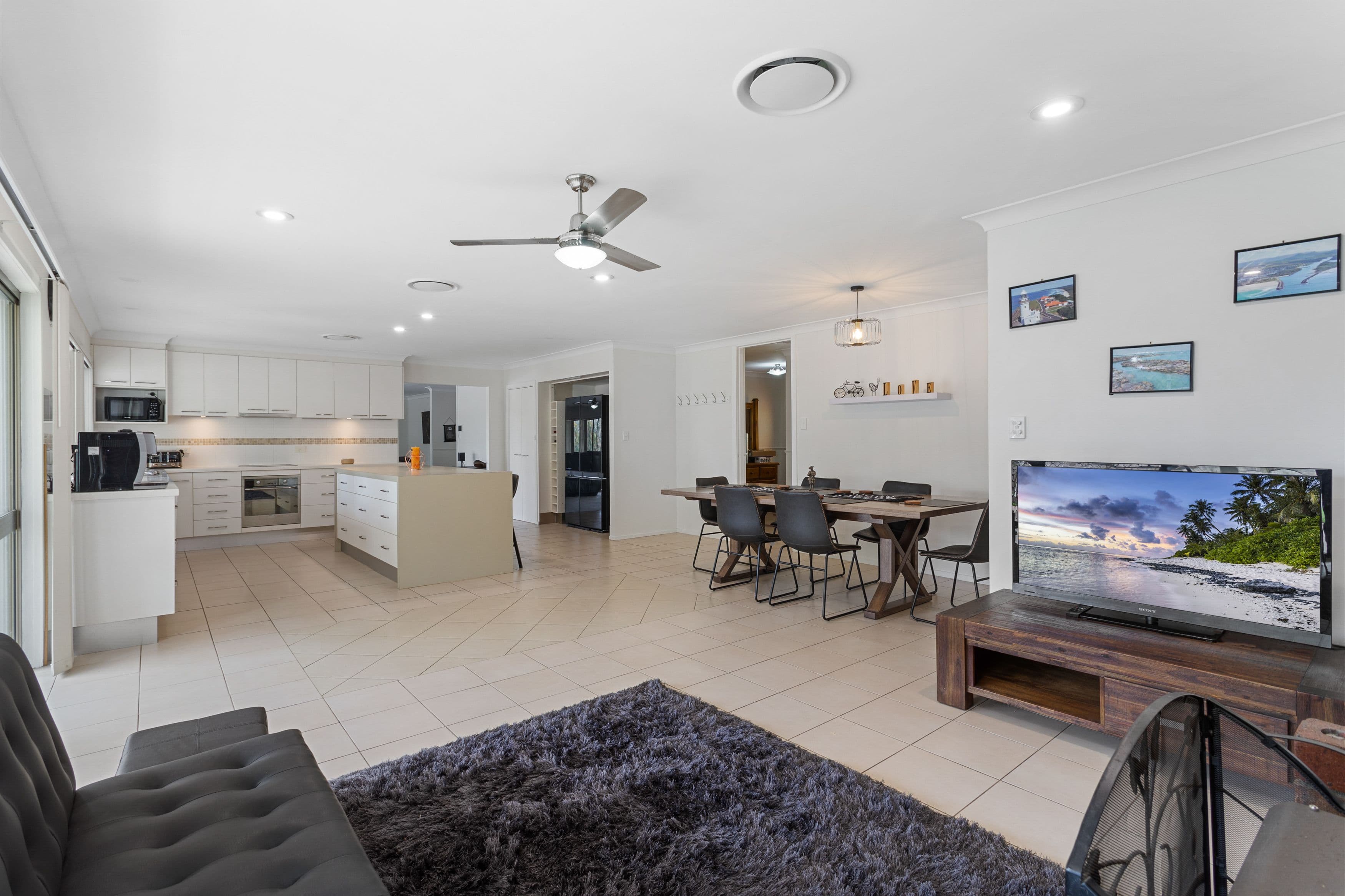 1 Franzin Drive, Cashmere QLD 4500, Cashmere - Image 1