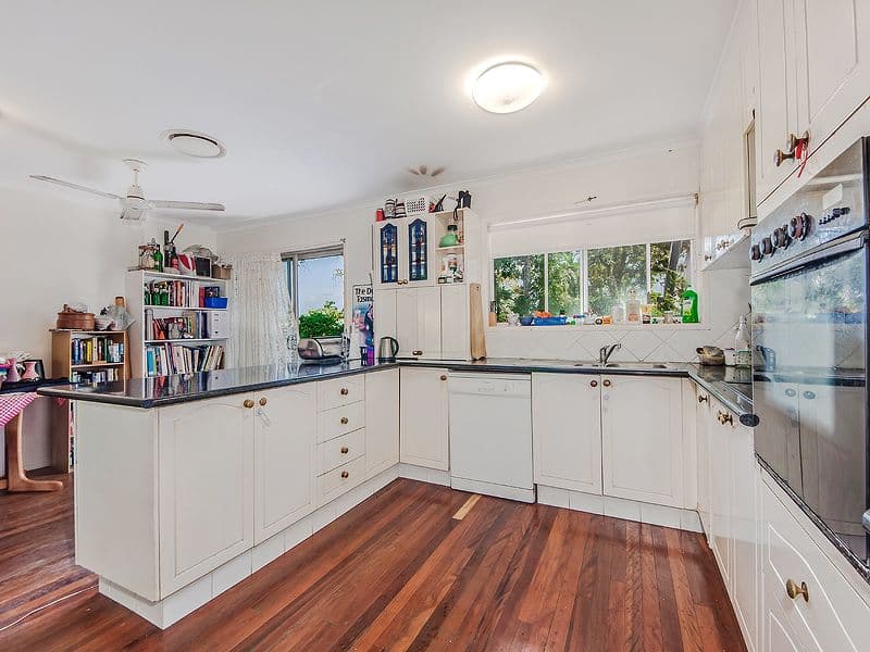 27 Stuart Place, Tewantin QLD 4565, Tewantin - Thumbnail 4