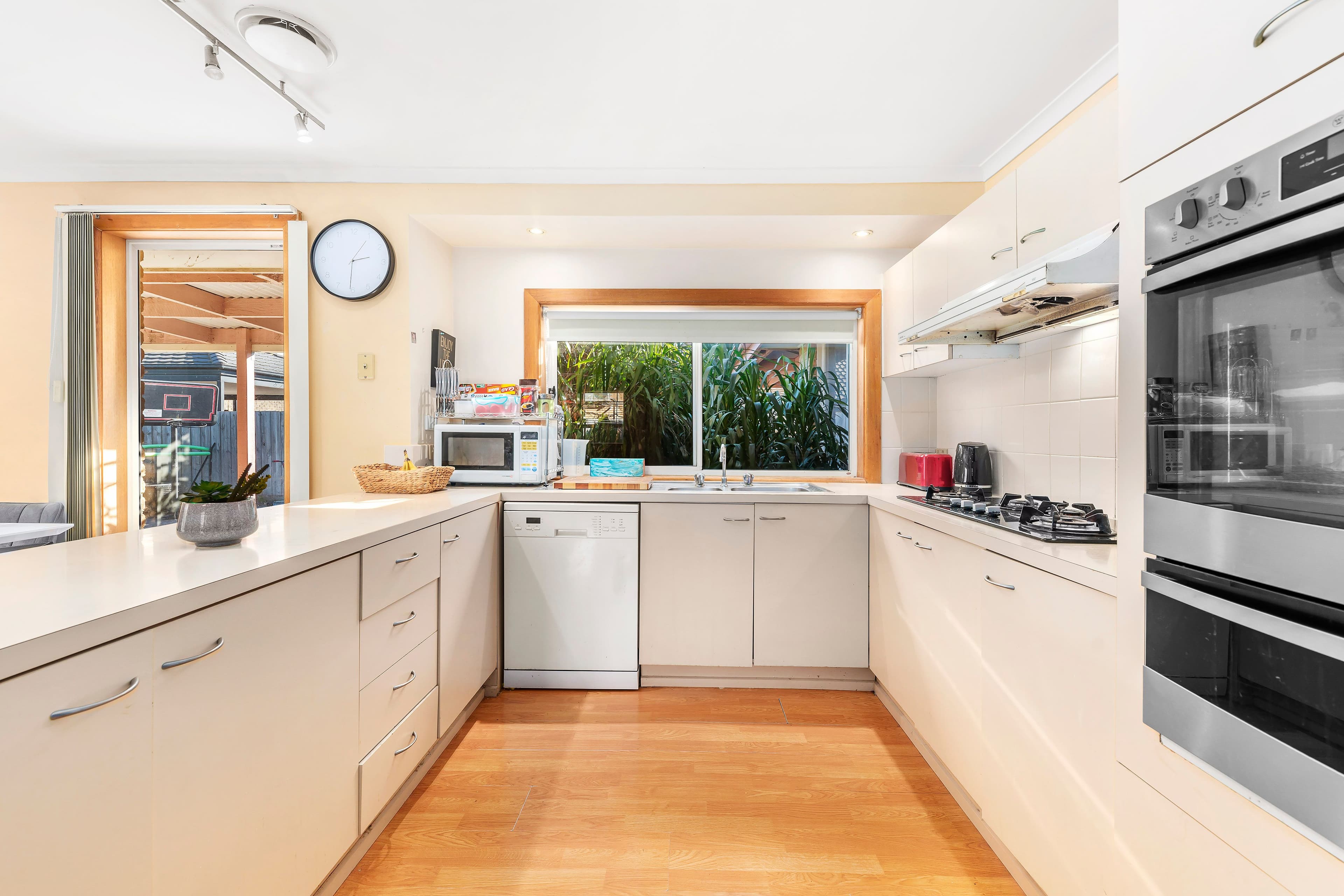 67 Kellbourne Drive, Rowville VIC 3178, Rowville - Thumbnail 3