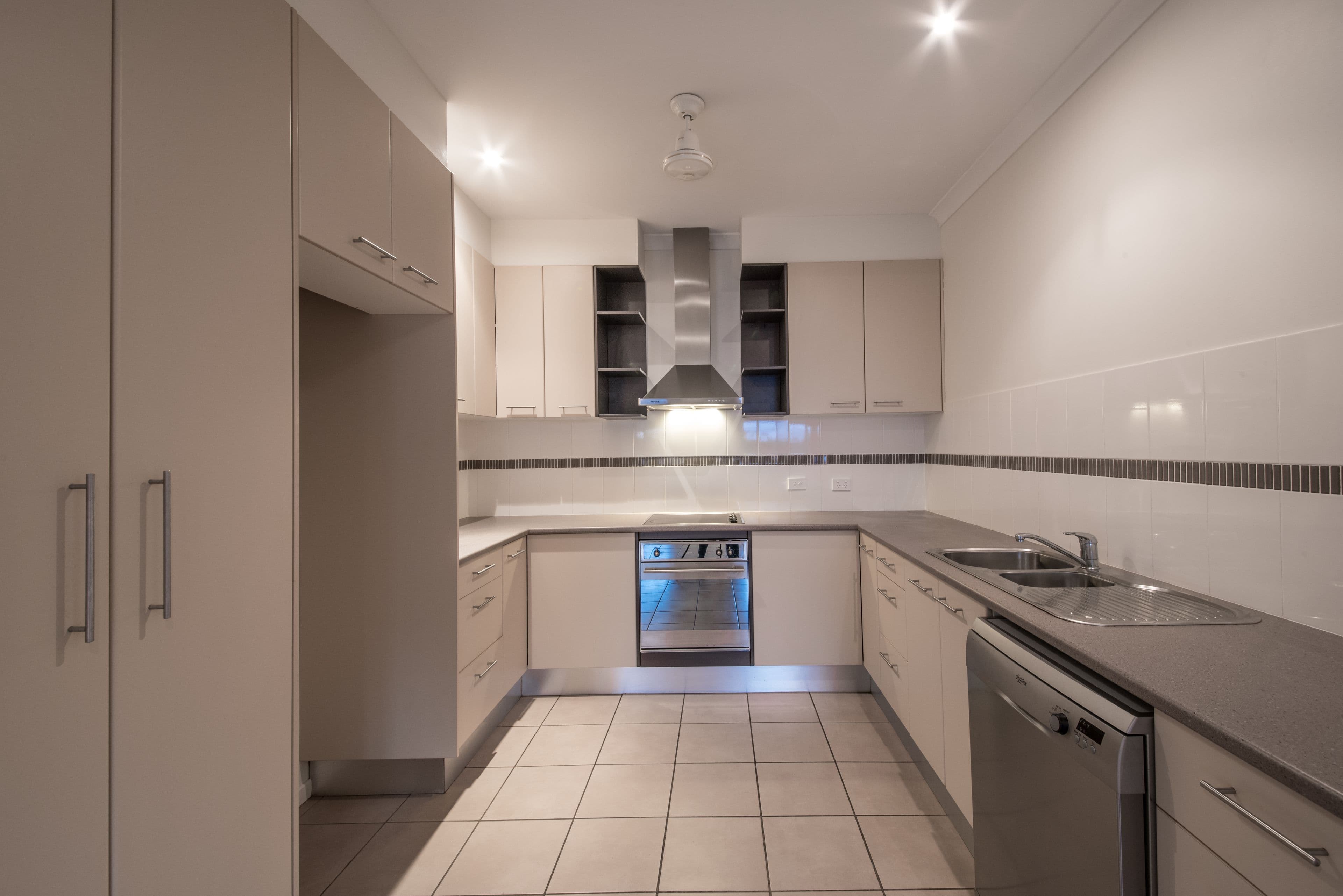 2 Shelter Court, Jubilee Pocket QLD 4802, Jubilee Pocket - Thumbnail 4