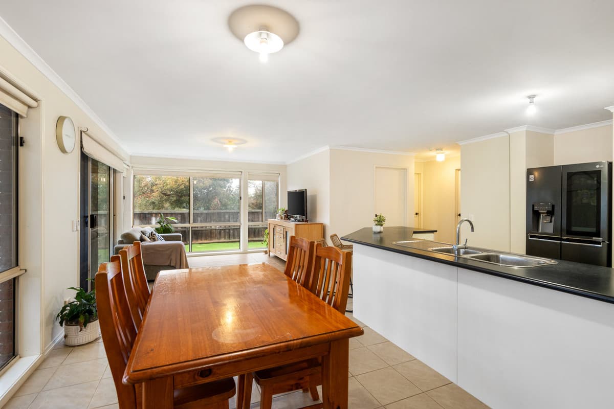 6 Edenborough Way, Bannockburn VIC 3331, Bannockburn - Thumbnail 4