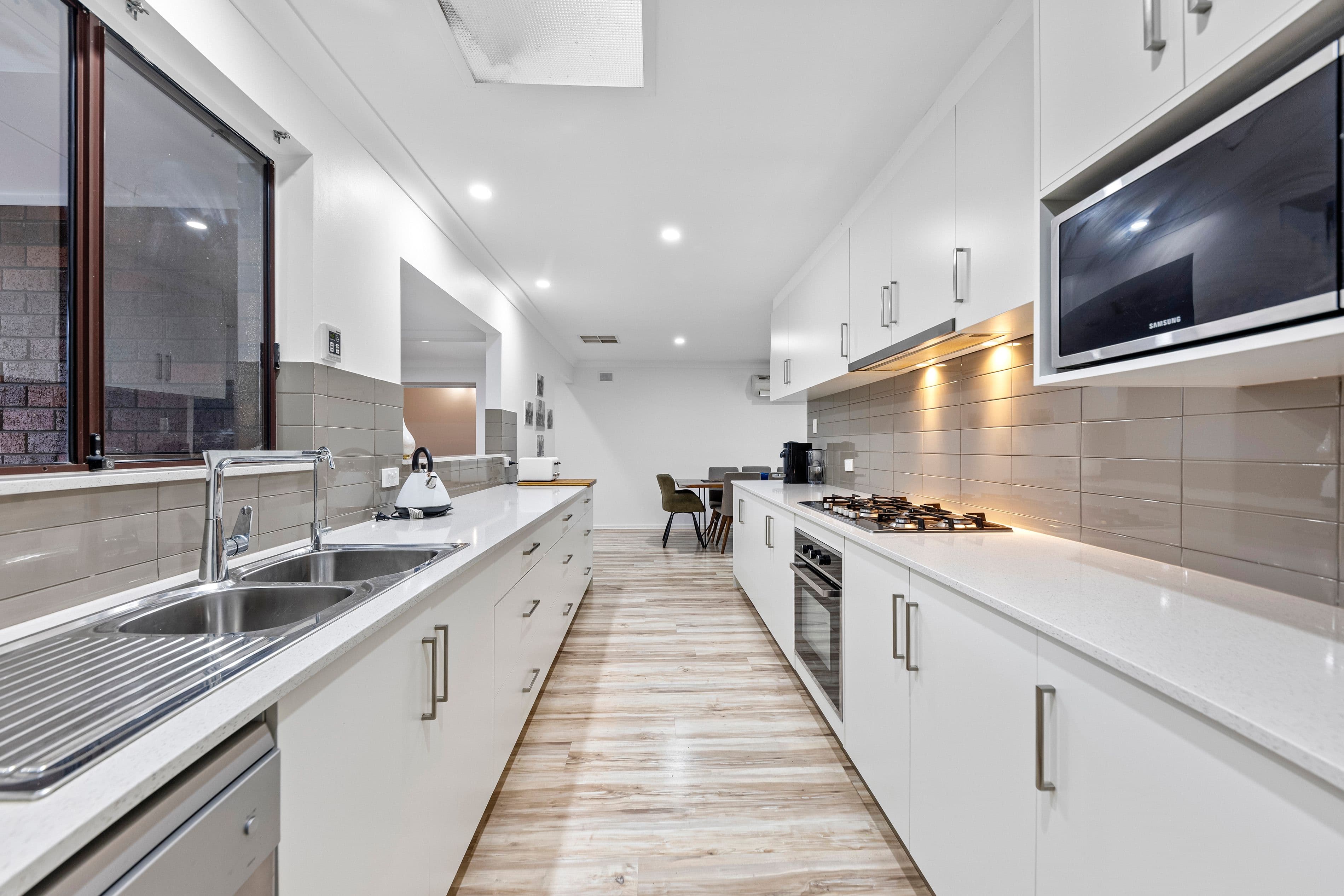 8 Primmer Avenue, Modbury North SA 5092, Modbury North - Thumbnail 2