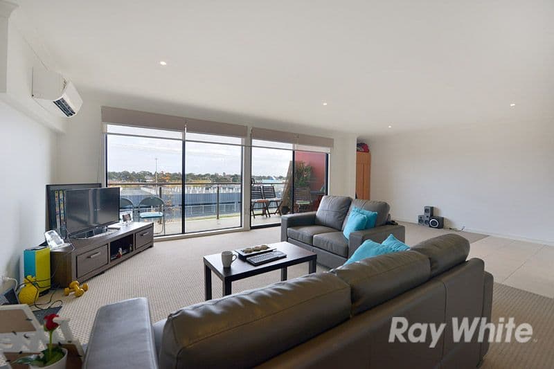 4 Floriston Road, Boronia VIC 3155, Boronia - Thumbnail 2
