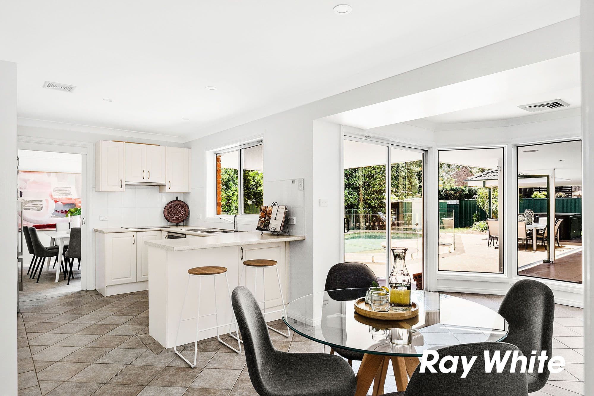 56 Middleton Avenue, Castle Hill - Thumbnail 2