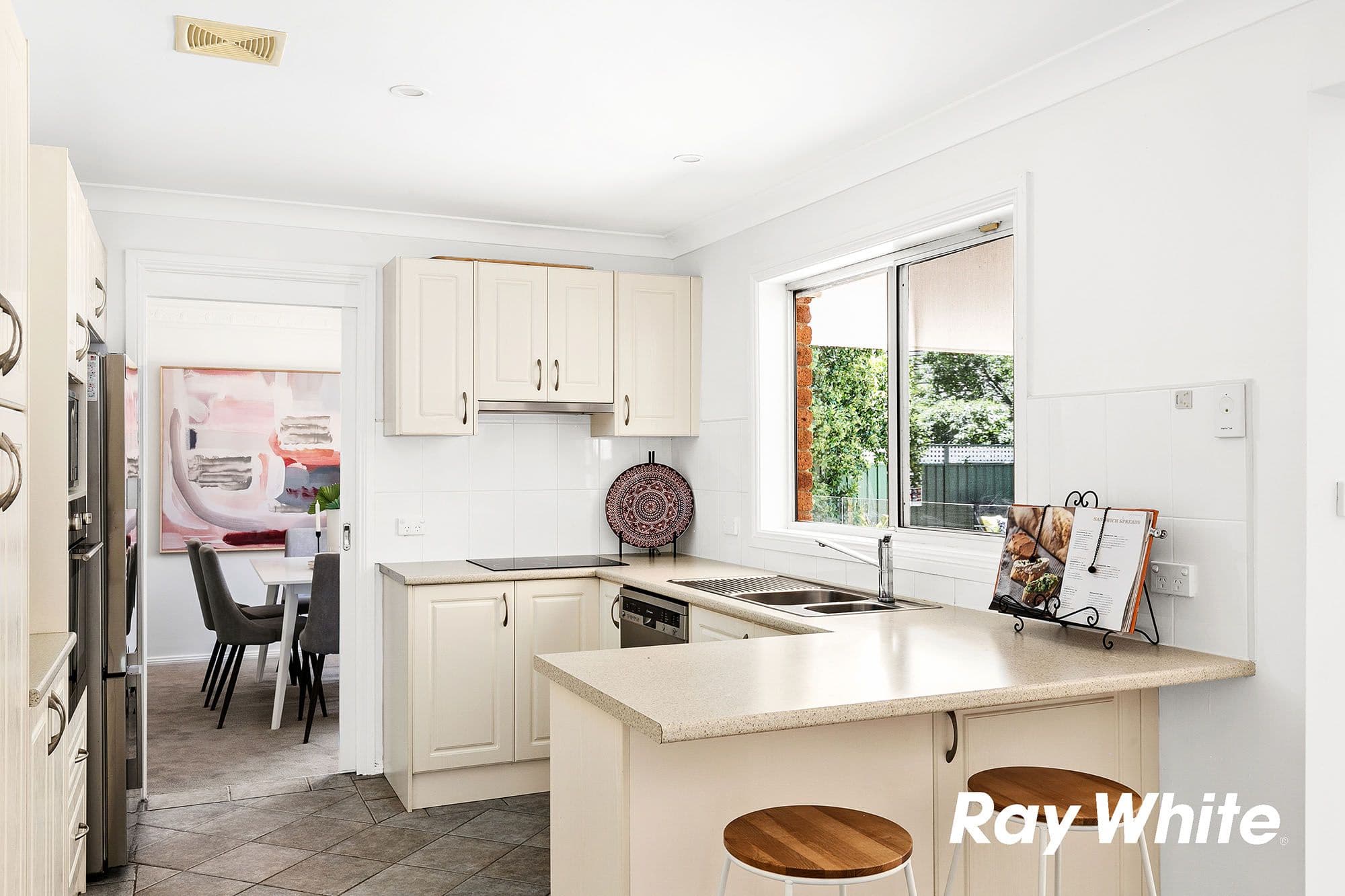 56 Middleton Avenue, Castle Hill - Thumbnail 3