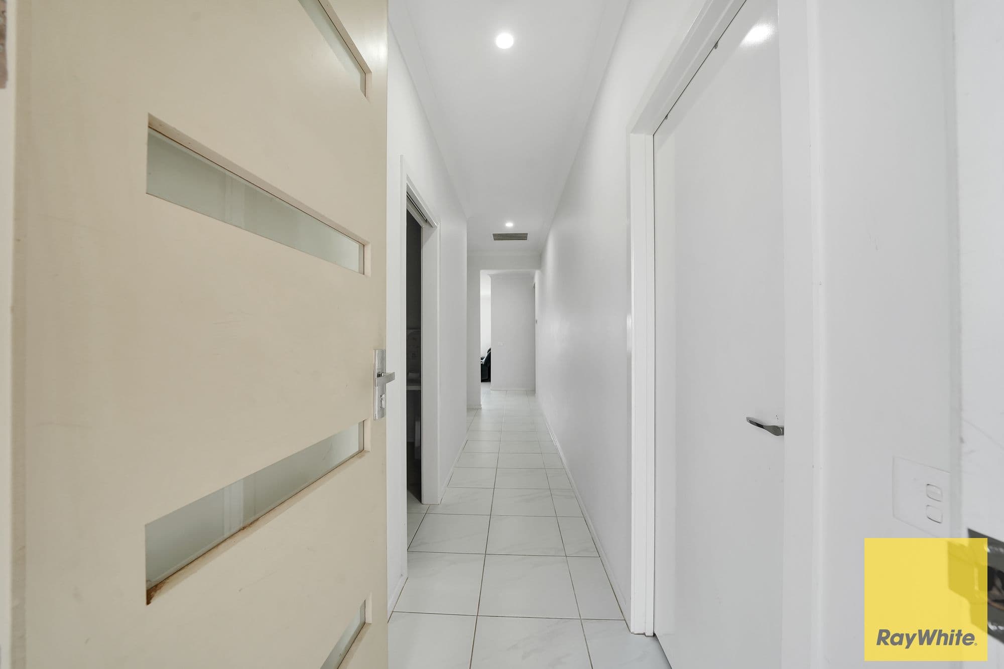45 Colonial Circuit, Tarneit VIC 3029, Tarneit - Thumbnail 2