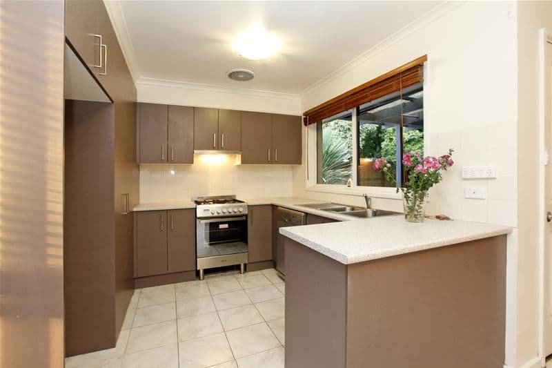 6 Hayden Court, BUNDOORA VIC 3083, Bundoora - Thumbnail 2