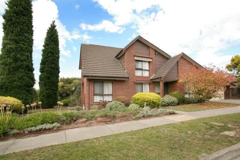 15 Lainie Court, WANTIRNA SOUTH VIC 3152, Wantirna South - Image 1