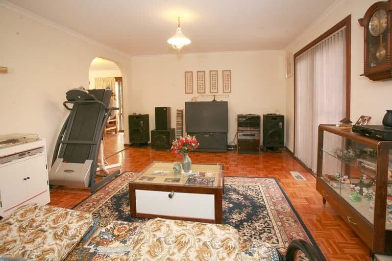 15 Lainie Court, WANTIRNA SOUTH VIC 3152, Wantirna South - Thumbnail 6