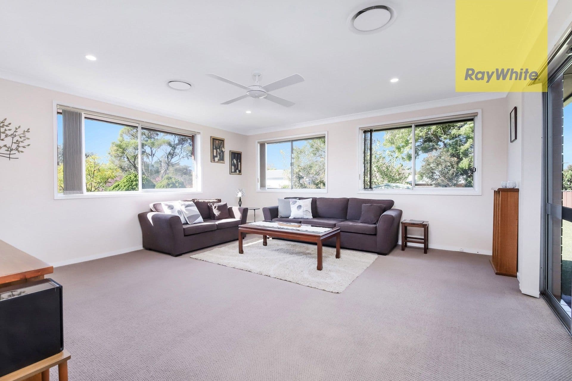 53 Disraeli Road, Winston Hills - Thumbnail 3