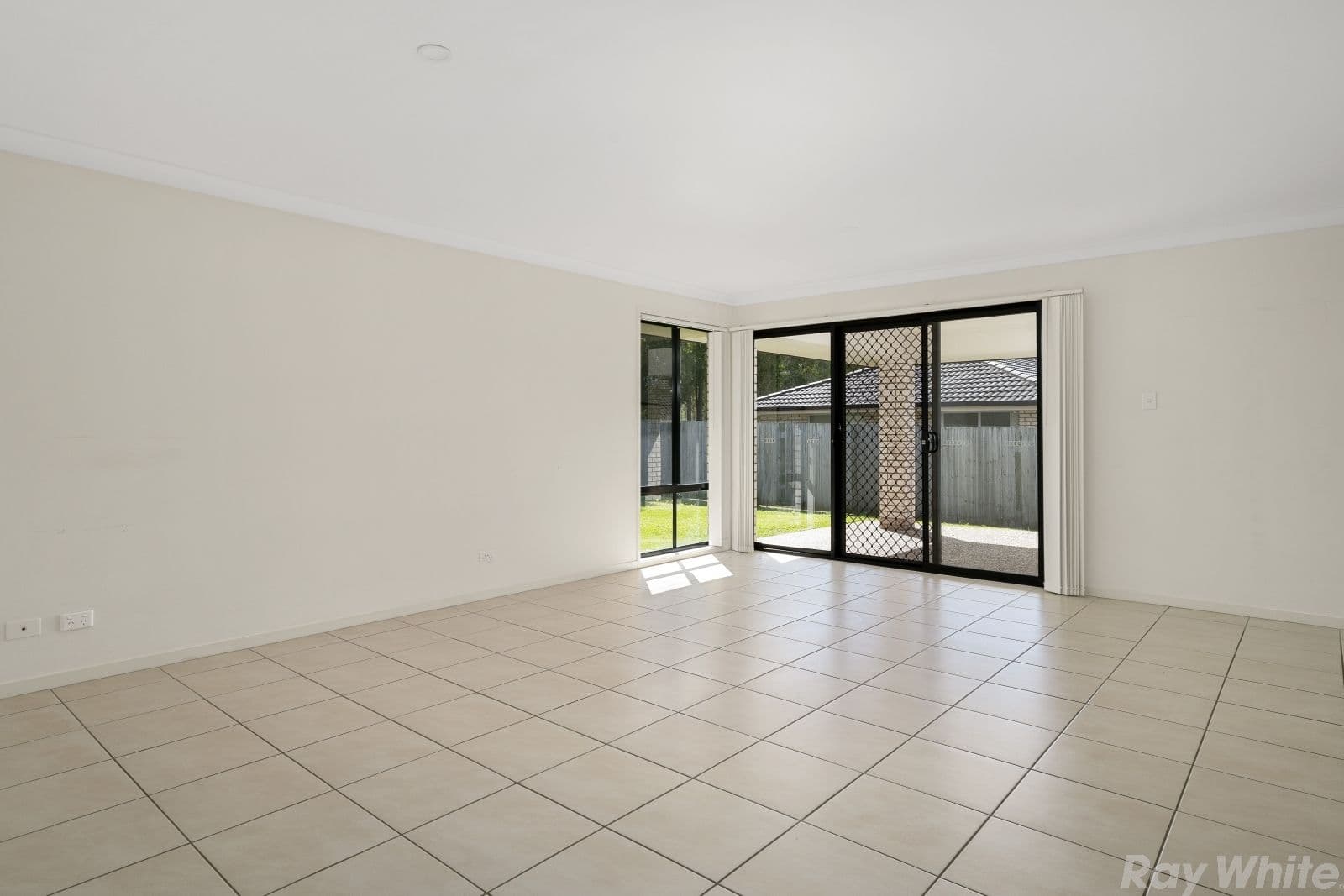 37 Tucker Street, Caboolture QLD 4510, Caboolture - Thumbnail 7
