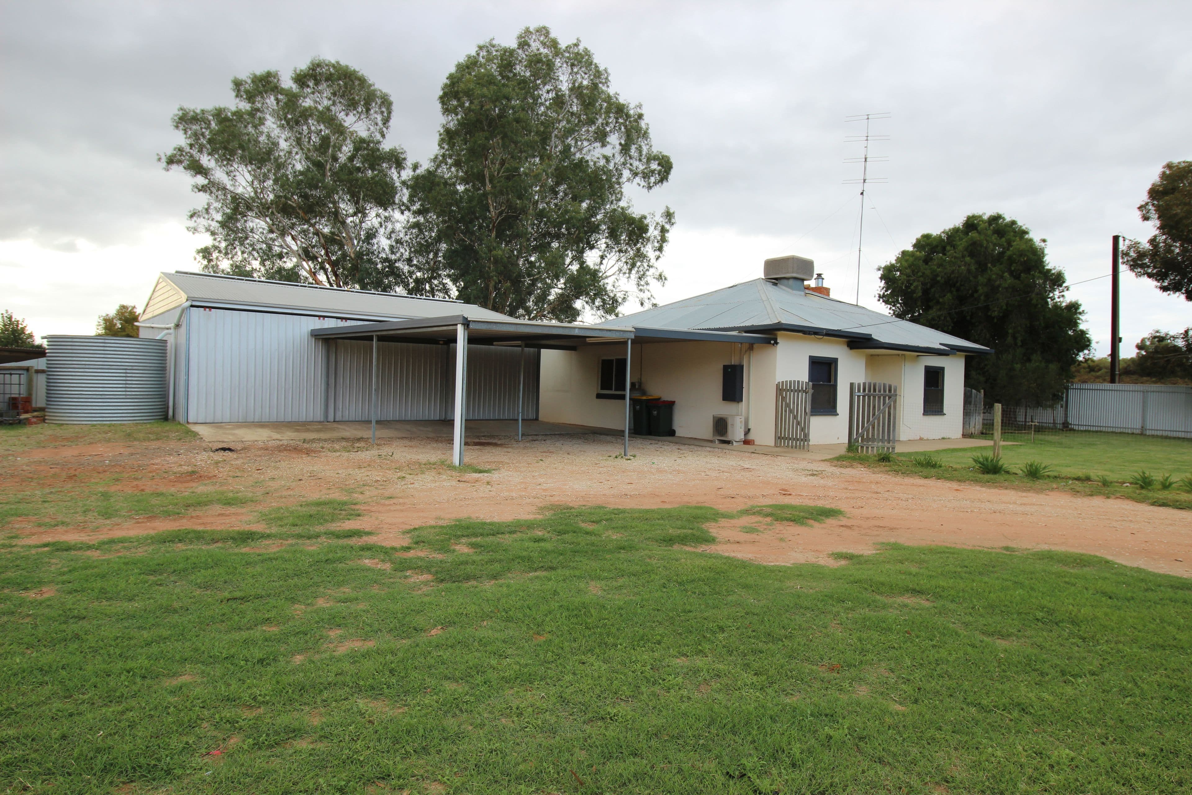 198 Dunstan Road, Waikerie SA 5330, Waikerie - Thumbnail 8