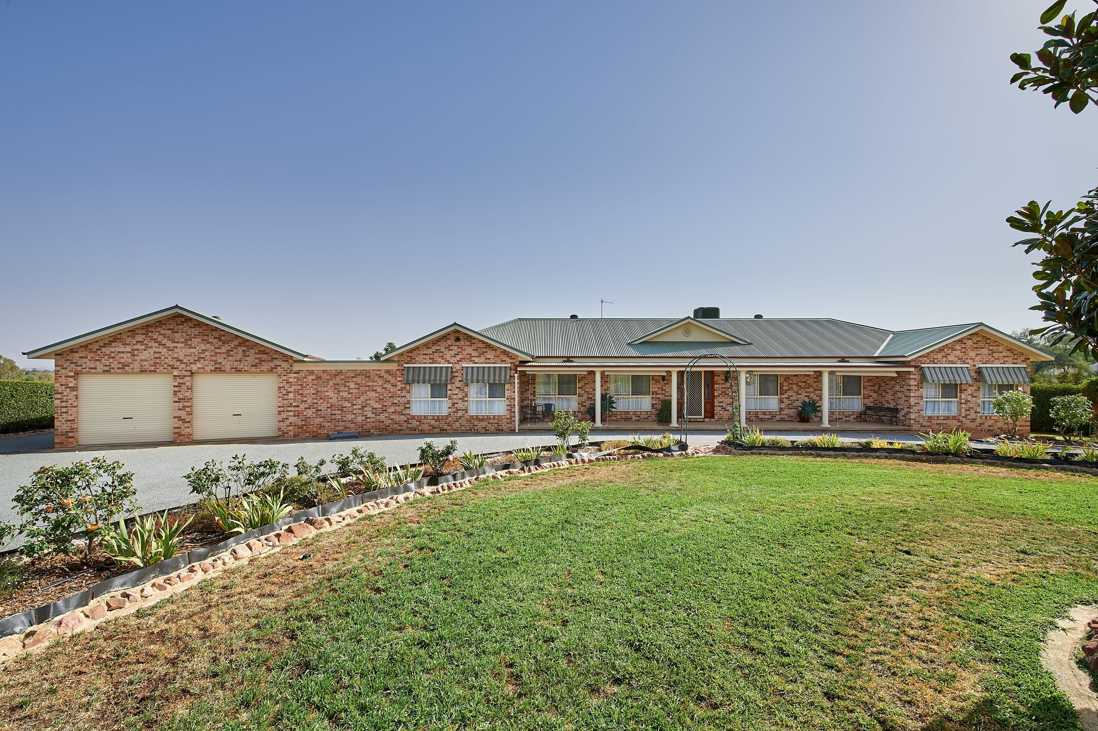 93 Wardle Street, Junee - Image 1