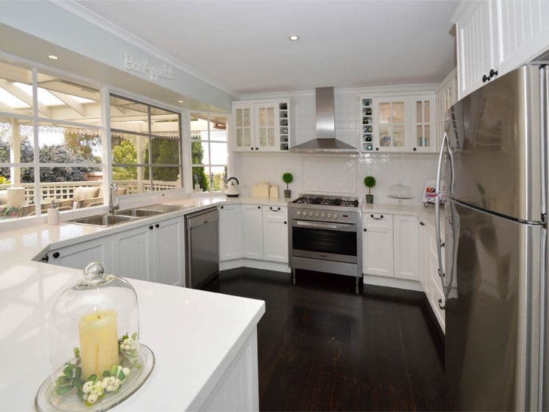 15 Windarra Court, SUNBURY VIC 3429, Sunbury - Thumbnail 4