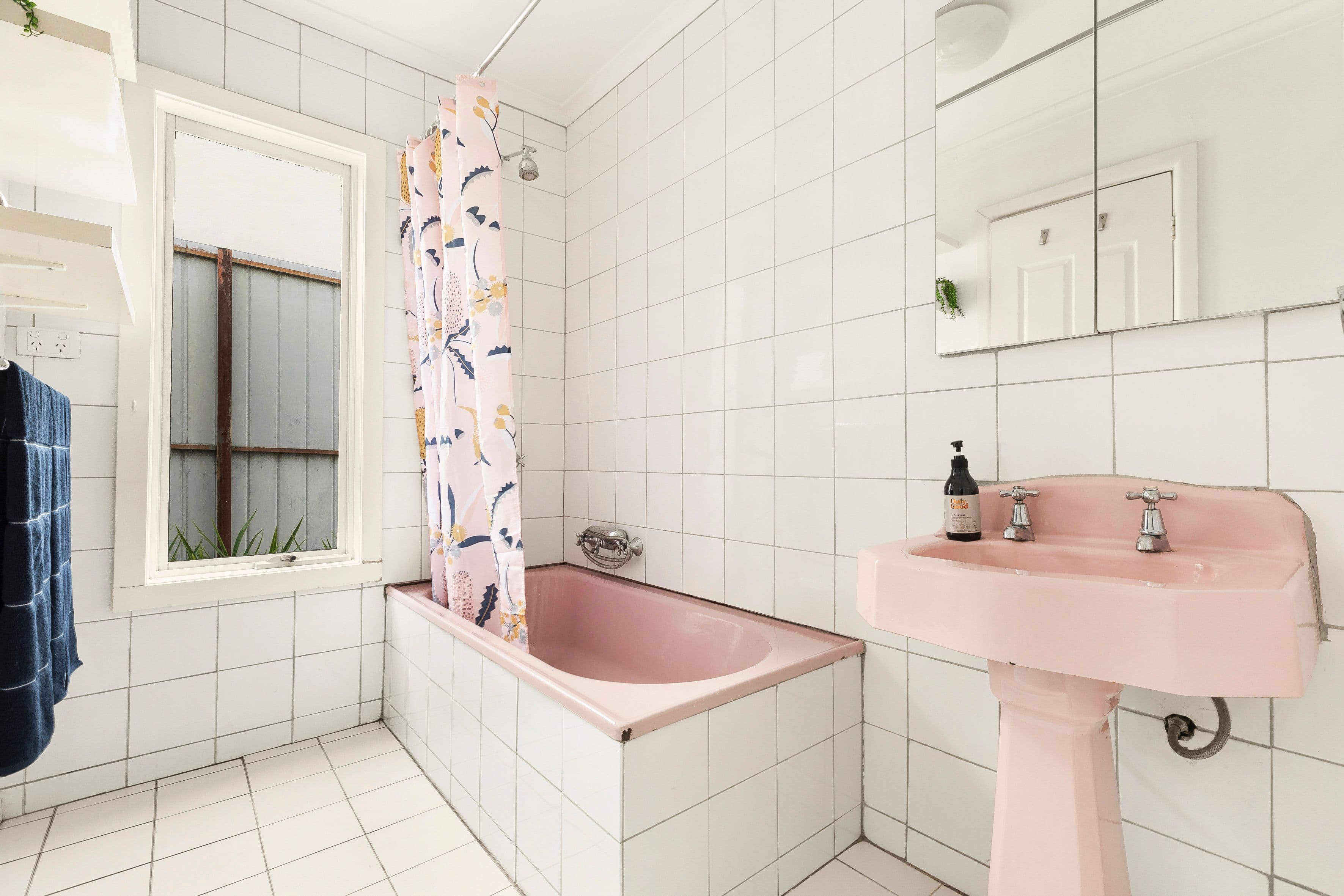 33 Railway Place, Coburg VIC 3058, Coburg - Thumbnail 3