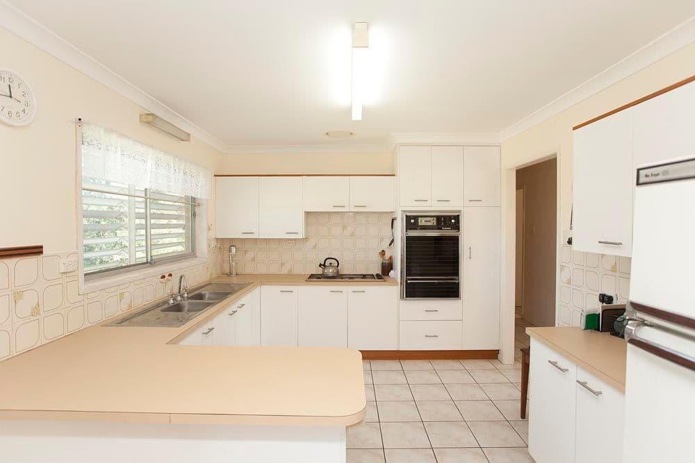 10 Colington Street, MANSFIELD QLD 4122, Mansfield - Thumbnail 2