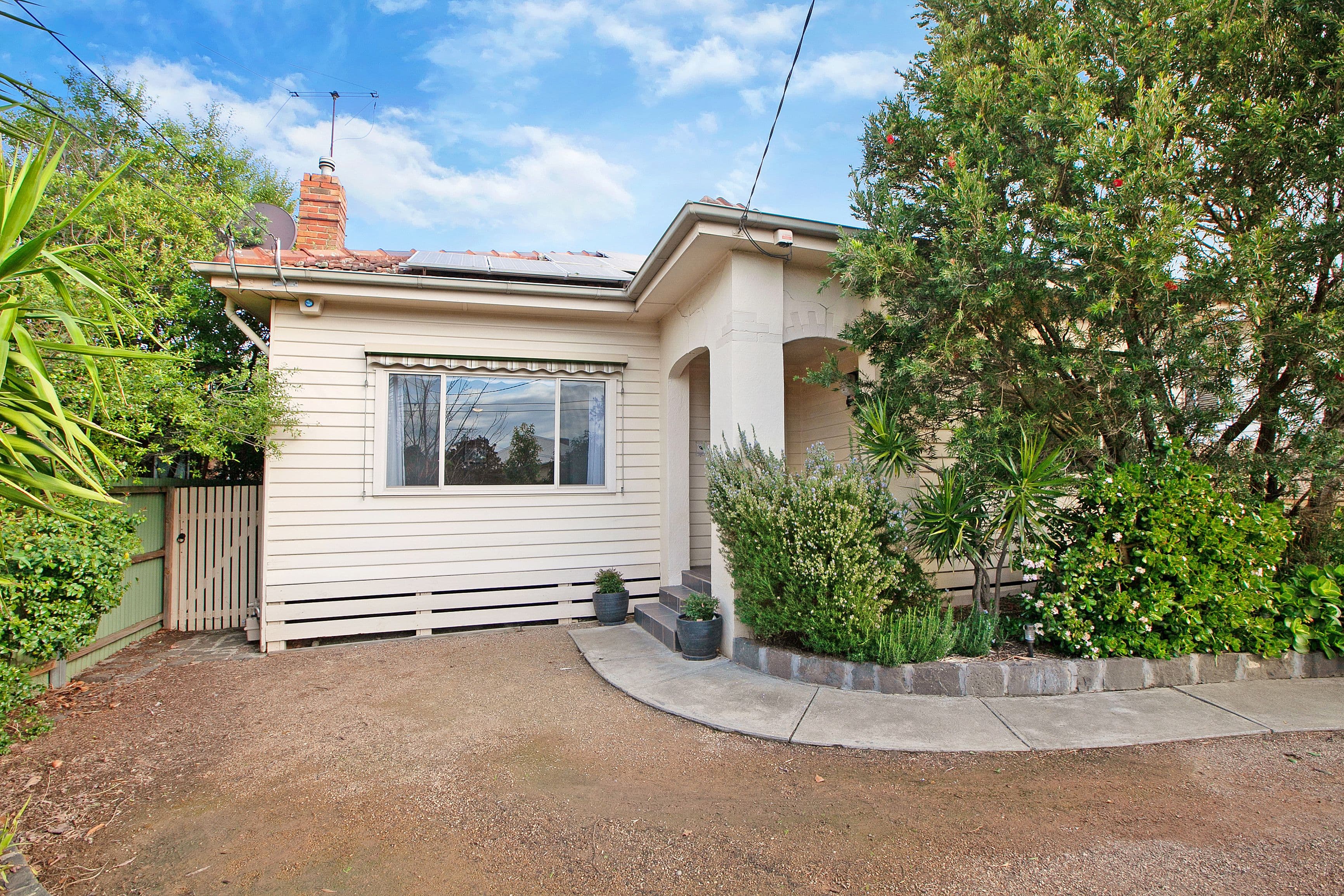 15 Avondale Road, Preston VIC 3072, Preston - Image 1