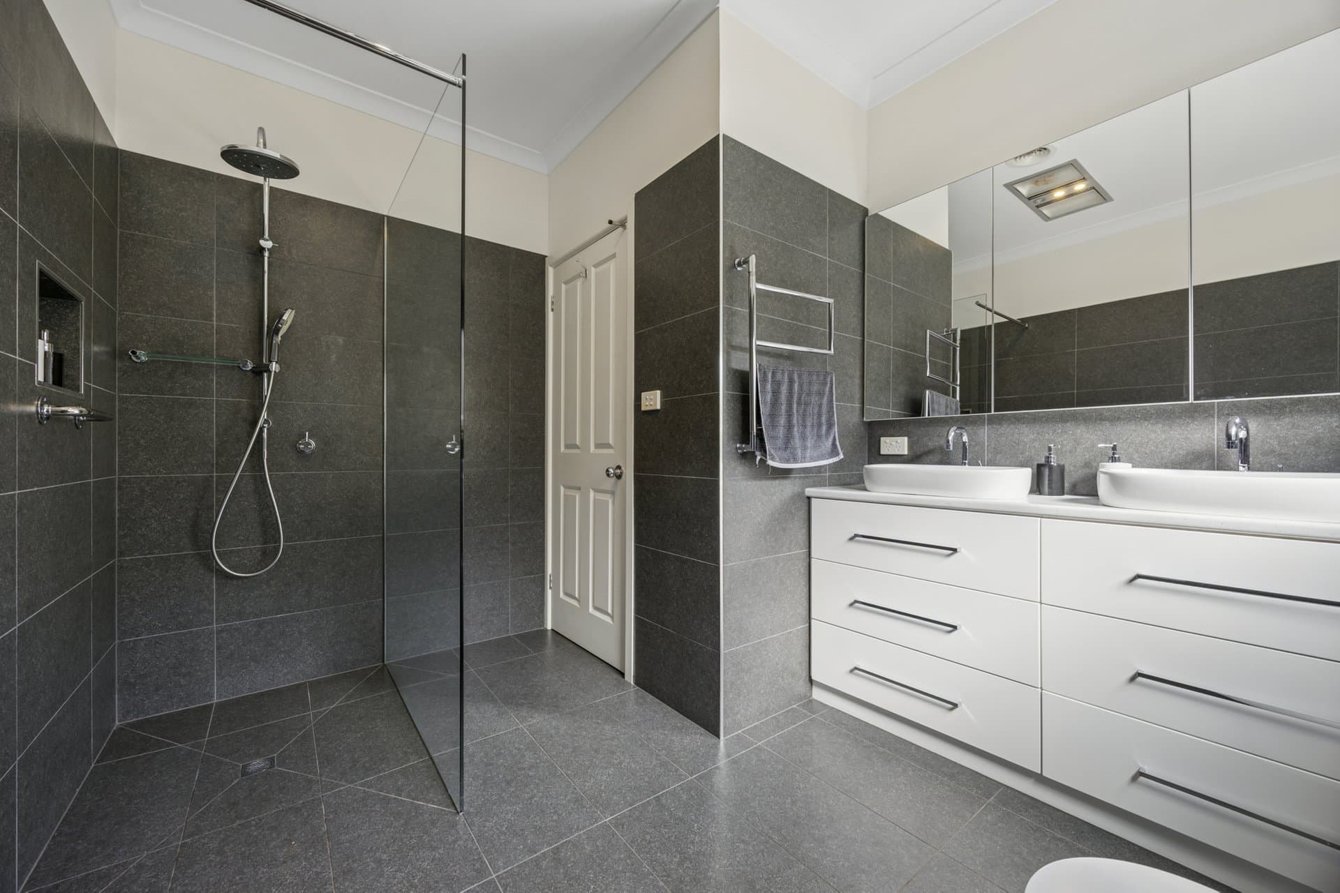 9 Neil Court, Bentleigh East - Thumbnail 7