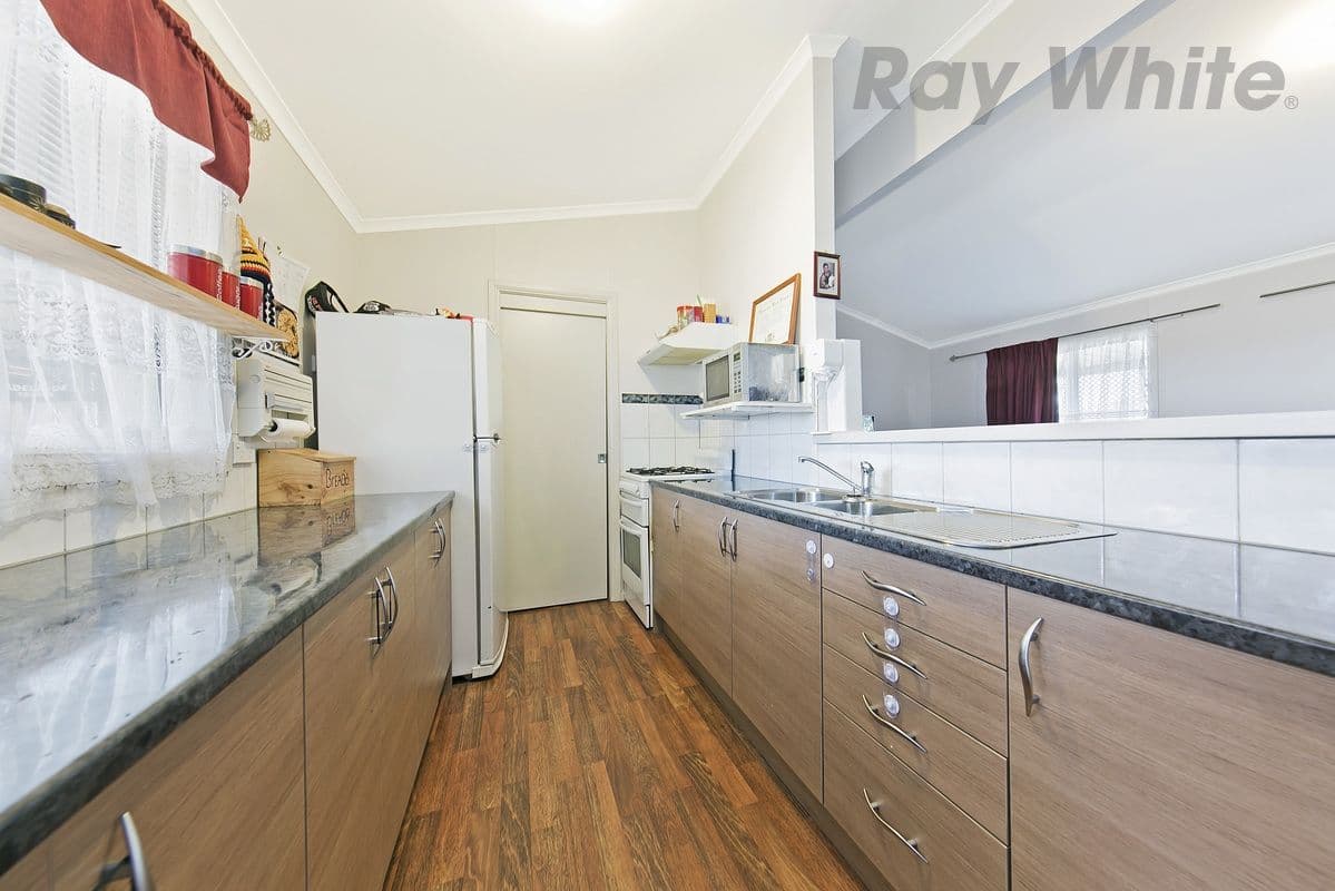 15 Acland Street, Blanchetown SA 5357, Blanchetown - Thumbnail 2