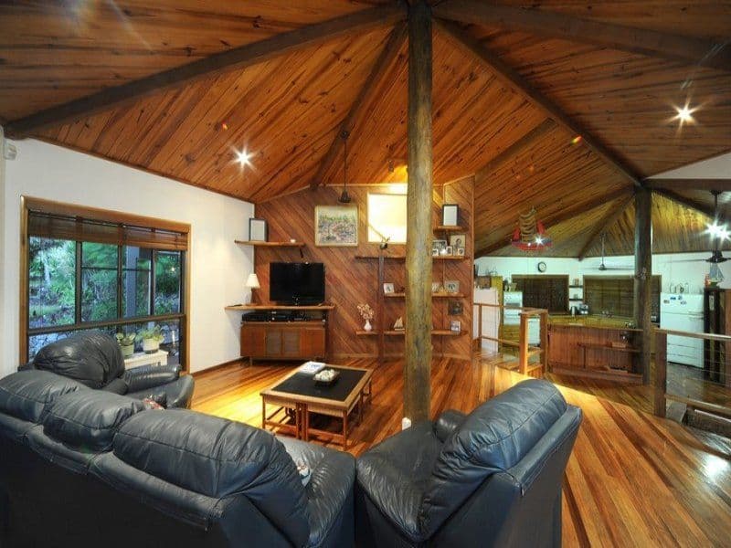 7 Jones Road, CANNONVALE QLD 4802, Cannonvale - Thumbnail 4