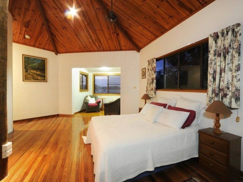 7 Jones Road, CANNONVALE QLD 4802, Cannonvale - Thumbnail 5