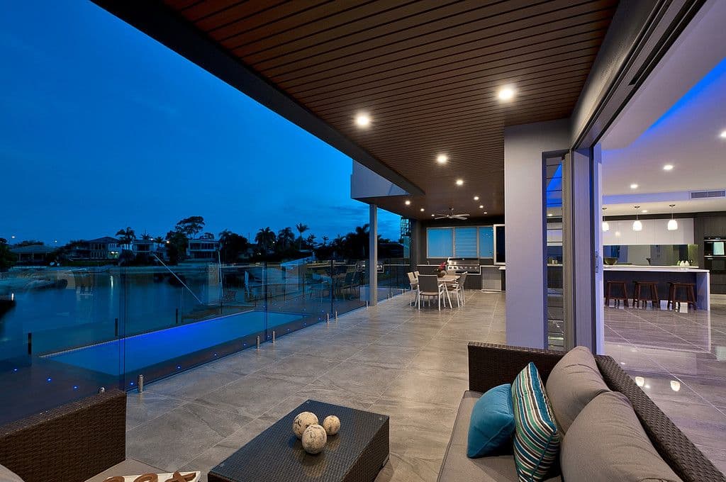 20 Andrea Avenue, Broadbeach Waters QLD 4218, Broadbeach Waters - Thumbnail 2
