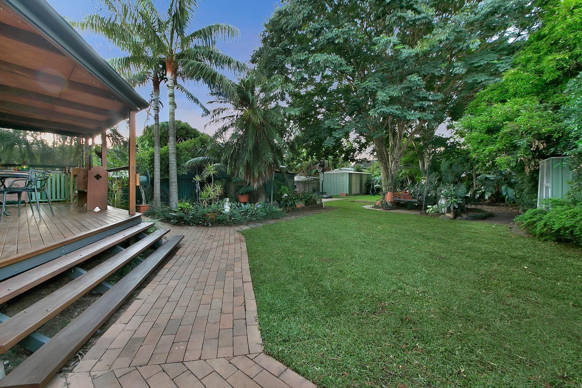17 Allamanda Street, Fairfield QLD 4103, Fairfield - Thumbnail 2