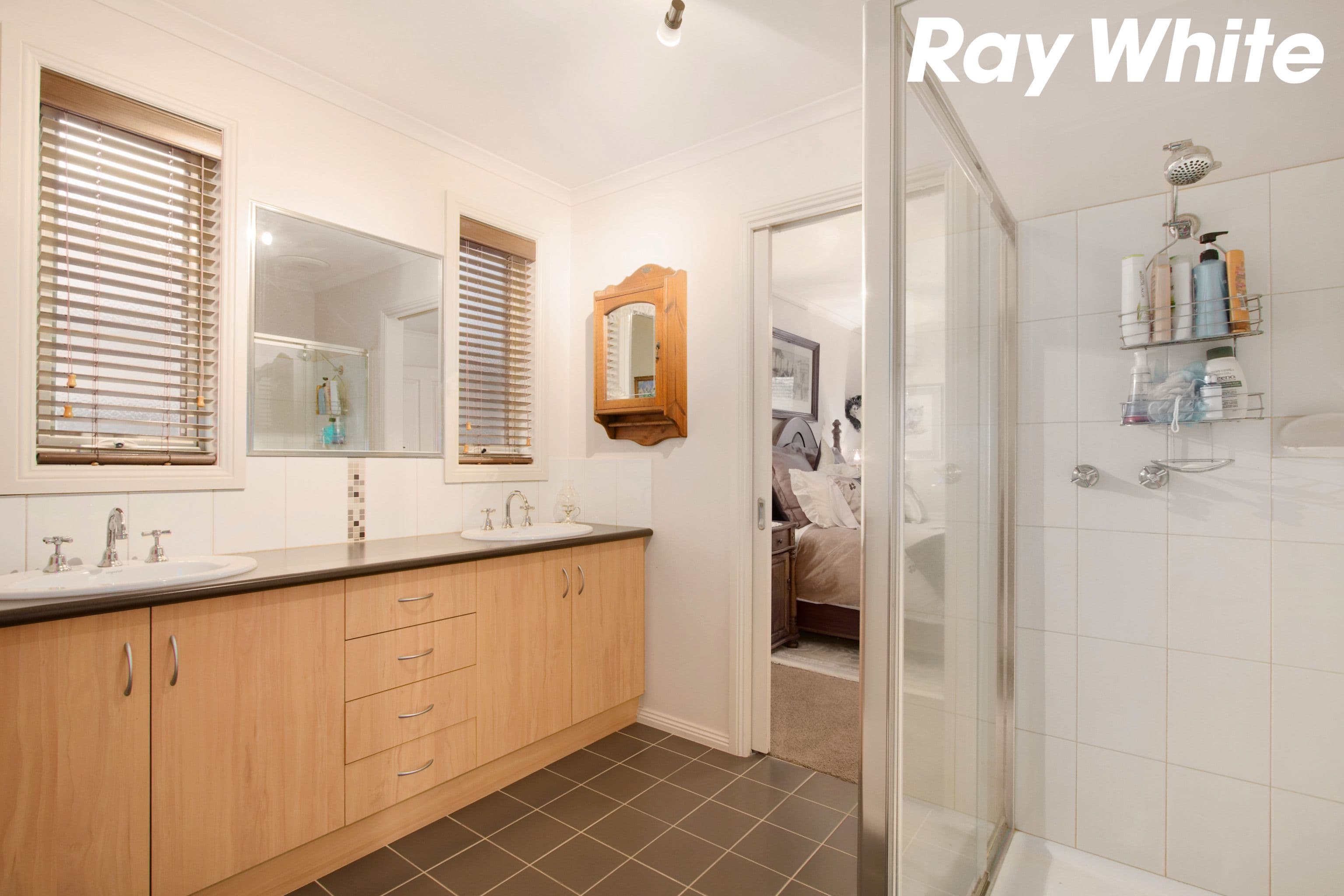 70 Shearwater Drive, Pakenham VIC 3810, Pakenham - Thumbnail 3