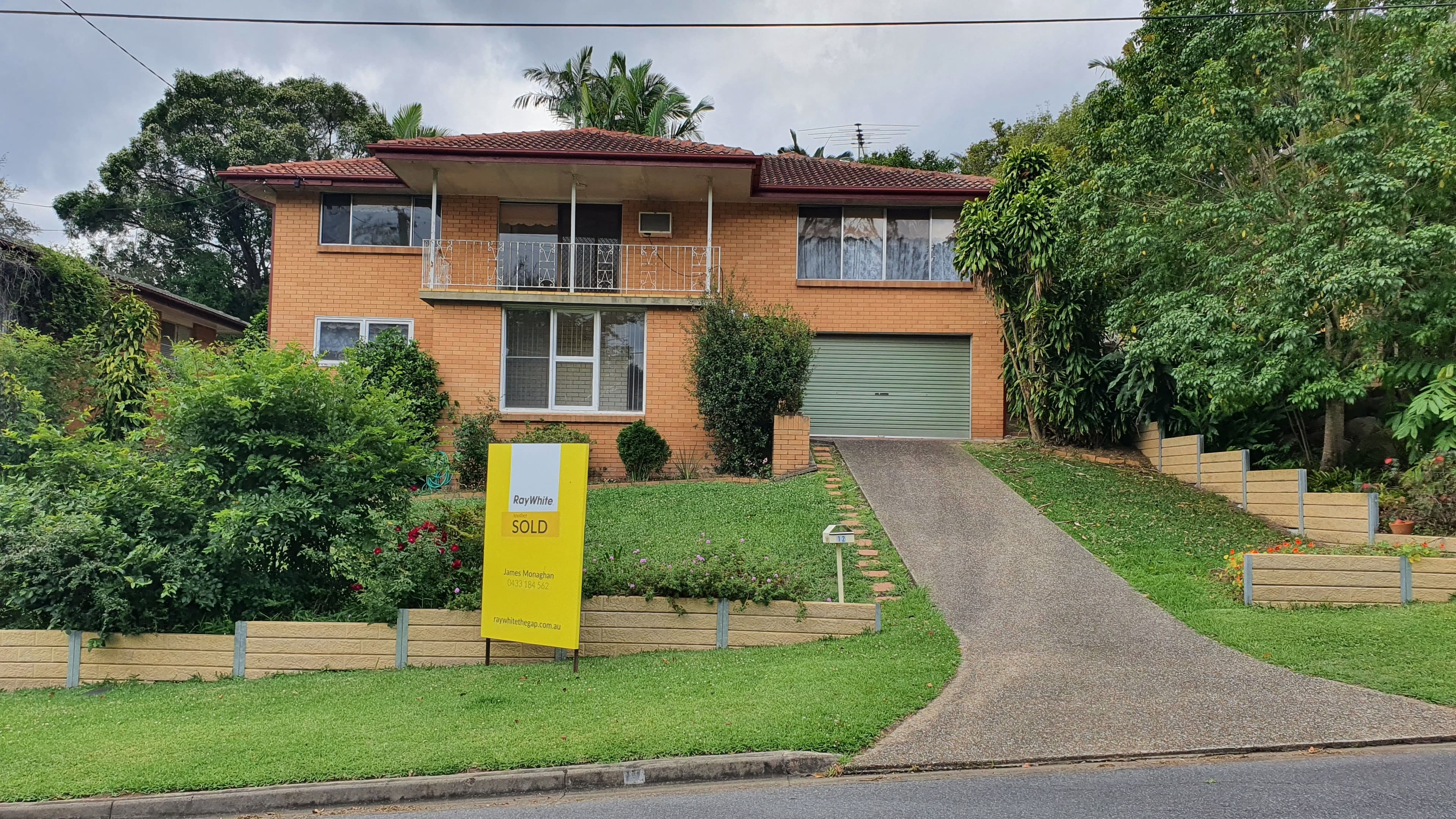12 Dajarra Street, The Gap QLD 4061, The Gap - Thumbnail 2