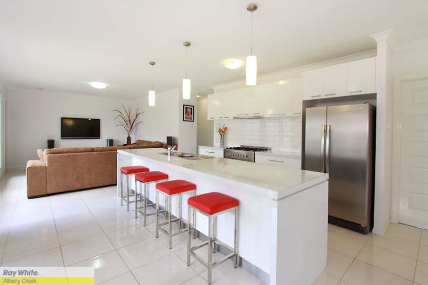 14 Elle Court, CASHMERE QLD 4500, Cashmere - Thumbnail 2