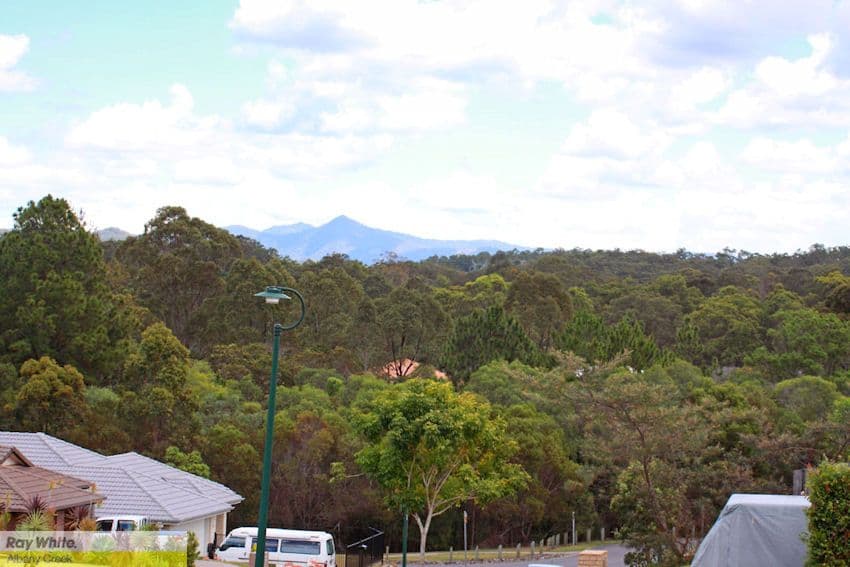14 Elle Court, CASHMERE QLD 4500, Cashmere - Thumbnail 3