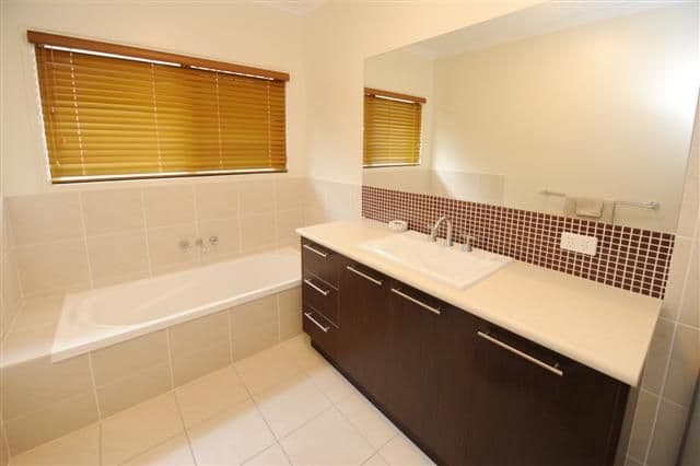 8 Panorama Court, GLADSTONE QLD 4680, Gladstone - Thumbnail 7