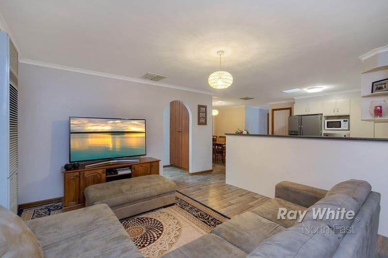 20 Hedgerow Drive, Gulfview Heights SA 5096, Gulfview Heights - Thumbnail 3
