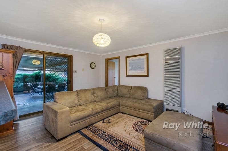20 Hedgerow Drive, Gulfview Heights SA 5096, Gulfview Heights - Thumbnail 4