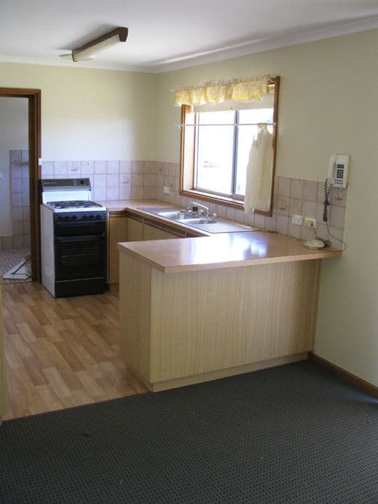 6 Bruning Place, MOUNT GAMBIER SA 5290, Mount Gambier - Thumbnail 2