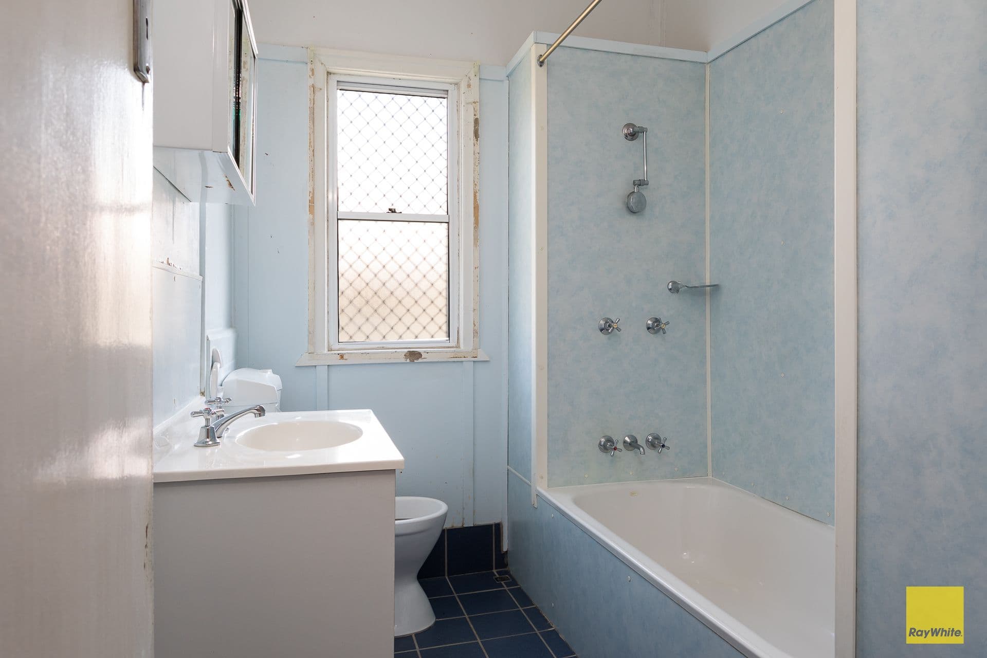 42 Mar Street, Holland Park QLD 4121, Holland Park - Thumbnail 7