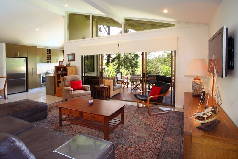 6 Robyn Street, CHAPEL HILL QLD 4069, Chapel Hill - Thumbnail 3
