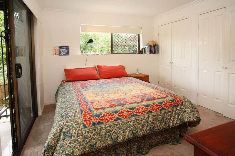 6 Robyn Street, CHAPEL HILL QLD 4069, Chapel Hill - Thumbnail 8