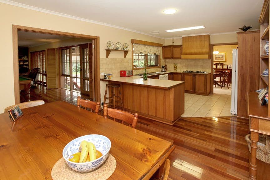 9 Alimar Road, GLEN WAVERLEY VIC 3150, Glen Waverley - Thumbnail 2