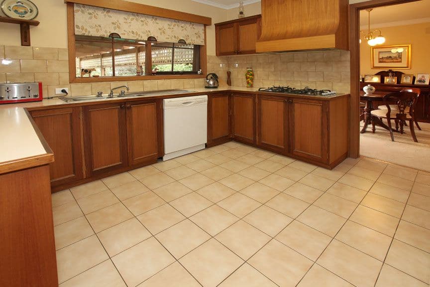 9 Alimar Road, GLEN WAVERLEY VIC 3150, Glen Waverley - Thumbnail 4