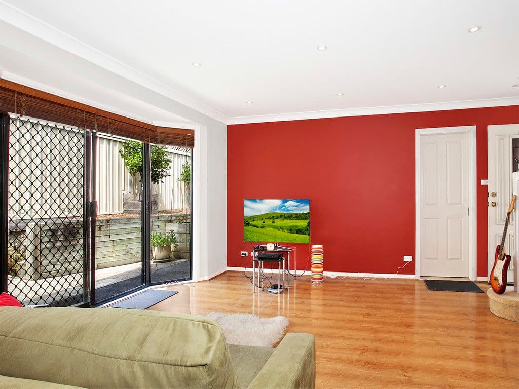 163 Parkes Street, Helensburgh - Thumbnail 2