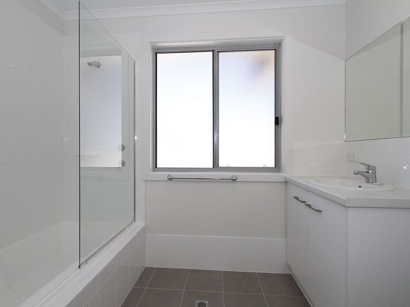 2 Cutmore Street, O'SULLIVAN BEACH SA 5166, O'Sullivan Beach - Thumbnail 6