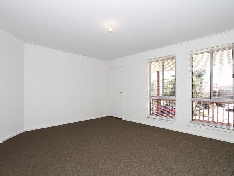2 Cutmore Street, O'SULLIVAN BEACH SA 5166, O'Sullivan Beach - Thumbnail 7