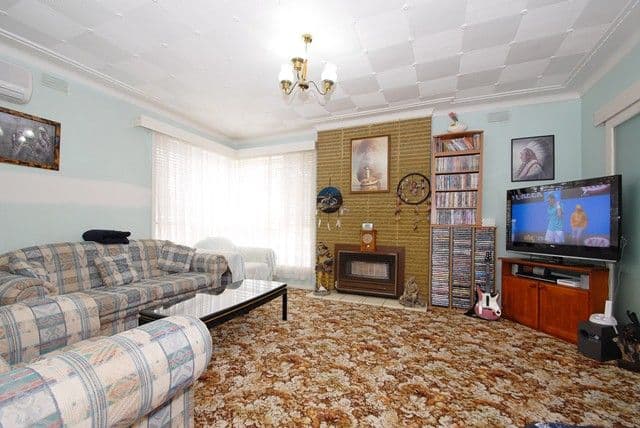 50 Baden Drive, HOPPERS CROSSING VIC 3029, Hoppers Crossing - Thumbnail 2